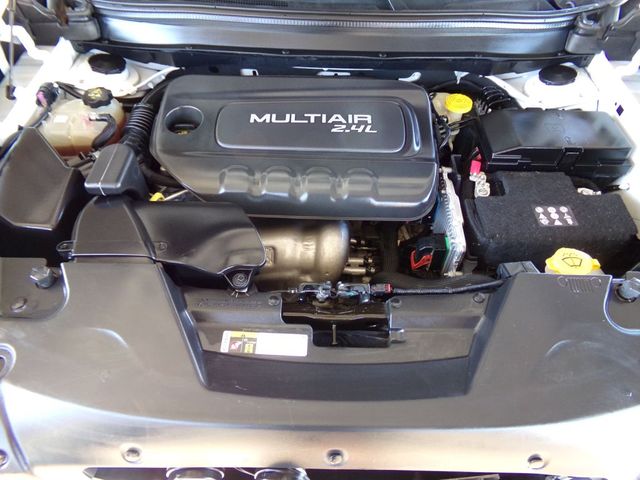 2016 Jeep Cherokee Overland | Gonzales, TX | West Motors 2016 Jeep Cherokee Overland | Gonzales, TX | West Motors