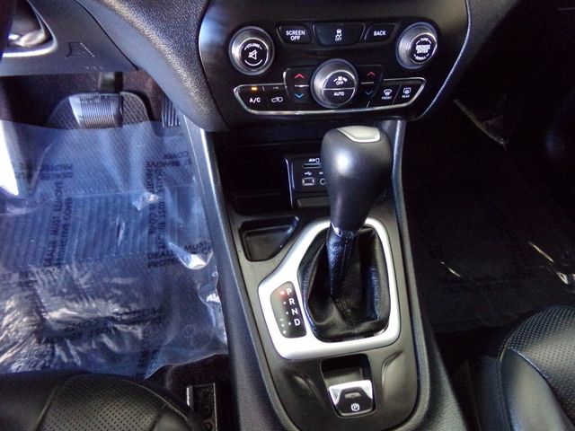 2016 Jeep Cherokee Overland | Gonzales, TX | West Motors 2016 Jeep Cherokee Overland | Gonzales, TX | West Motors