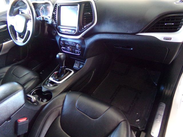 2016 Jeep Cherokee Overland | Gonzales, TX | West Motors 2016 Jeep Cherokee Overland | Gonzales, TX | West Motors