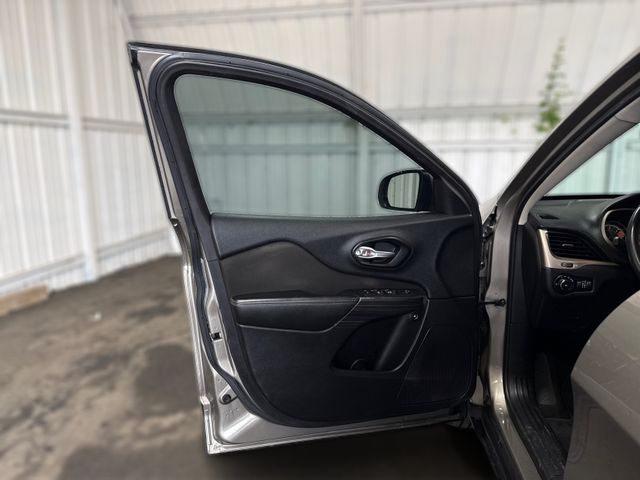 2016 Jeep Cherokee Latitude | Houston, TX | Texas Star Motors 2016 Jeep Cherokee Latitude | Houston, TX | Texas Star Motors