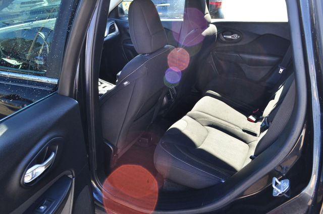 2016 Jeep Cherokee Latitude Sport Utility 4D | Louisville, MS | CARite Louisville MS