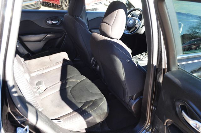 2016 Jeep Cherokee Latitude Sport Utility 4D | Louisville, MS | CARite Louisville MS