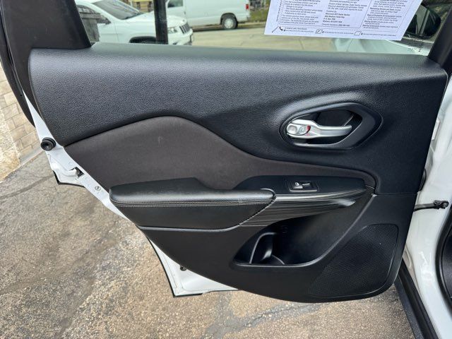 2016 Jeep Cherokee Latitude Altitude