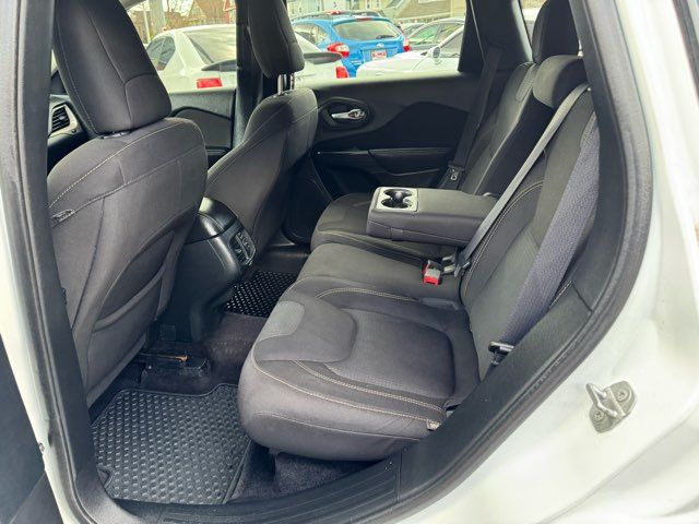 2016 Jeep Cherokee Latitude Altitude