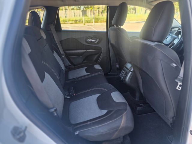 2016 Jeep Cherokee Sport | Reseda, CA | Angeles Auto Alliance