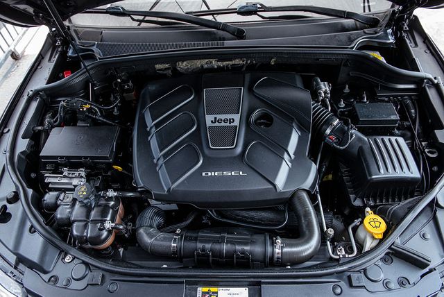 2016 Jeep Grand Cherokee Overland | Van Nuys, CA | Stellar Auto INC. 2016 Jeep Grand Cherokee Overland | Van Nuys, CA | Stellar Auto INC.