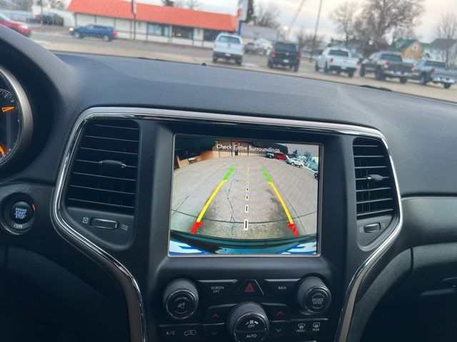 2016 Jeep Grand Cherokee Laredo ONLY 15,000 Miles | Dickinson, ND | Heiser Motors