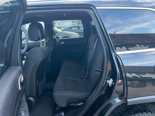 2016 Jeep Grand Cherokee Laredo ONLY 15,000 Miles | Dickinson, ND | Heiser Motors