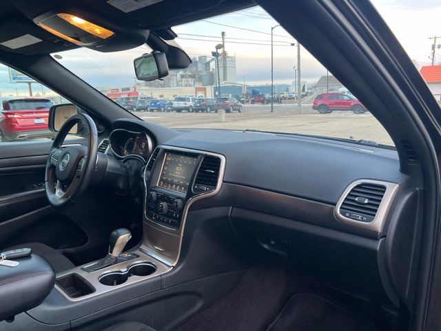 2016 Jeep Grand Cherokee Laredo ONLY 15,000 Miles | Dickinson, ND | Heiser Motors