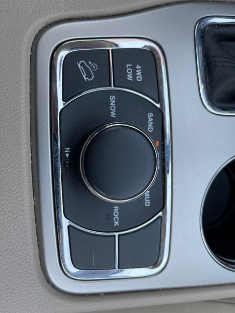 2016 Jeep Grand Cherokee LAREDO | RICHMOND, VA | TK HUGHES 2016 Jeep Grand Cherokee LAREDO | RICHMOND, VA | TK HUGHES