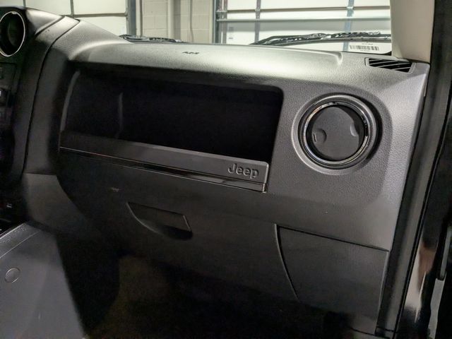 2016 Jeep Patriot Sport | Lake Forest IL | Executive Motor Carz 2016 Jeep Patriot Sport | Lake Forest IL | Executive Motor Carz