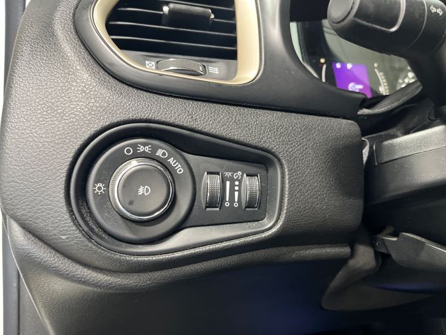 2016 Jeep Renegade Latitude | Houston, TX | Texas Star Motors 2016 Jeep Renegade Latitude | Houston, TX | Texas Star Motors