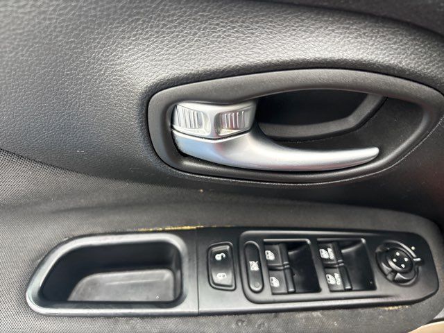 2016 Jeep Renegade Latitude | San Antonio, TX | Clear Choice Automotive South