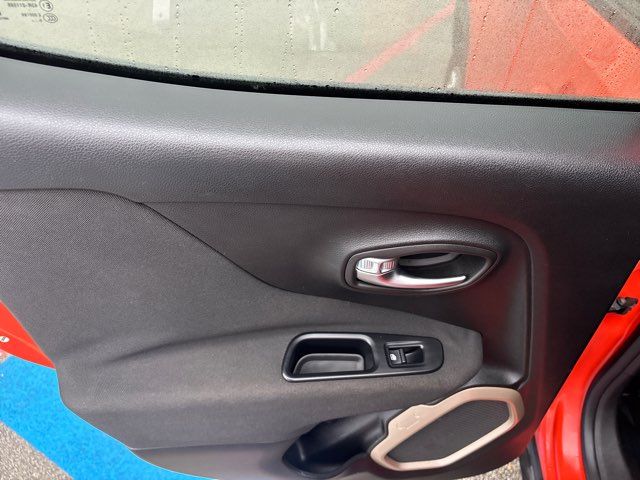 2016 Jeep Renegade Latitude | San Antonio, TX | Clear Choice Automotive South