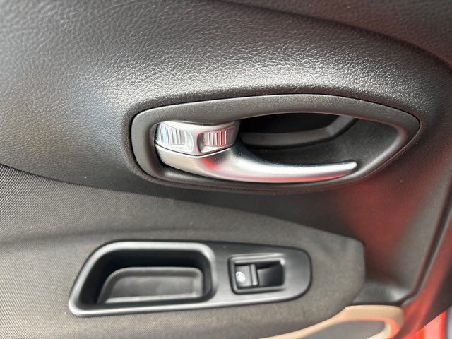 2016 Jeep Renegade Latitude | San Antonio, TX | Clear Choice Automotive South