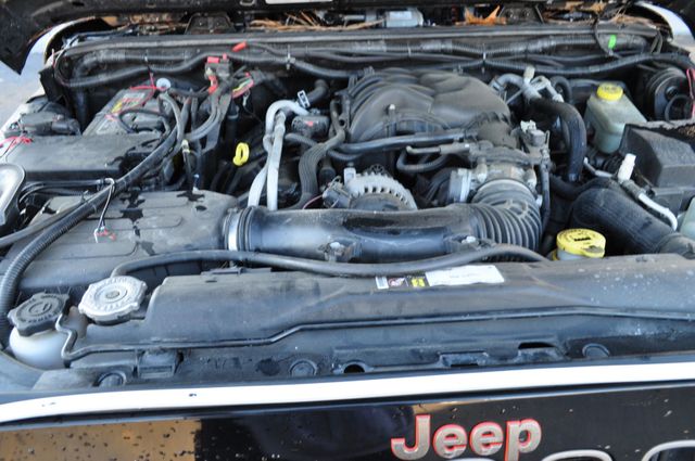 2016 Jeep Wrangler 75th Anniversary Edition Sport Utility 2D | Louisville, MS | CARite Louisville MS