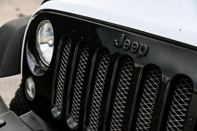 2016 Jeep Wrangler Willys Wheeler 3 Pc Hard Top Alpine Premium W/Sub 2016 Jeep Wrangler Willys Wheeler 3 Pc Hard Top Alpine Premium W/Sub