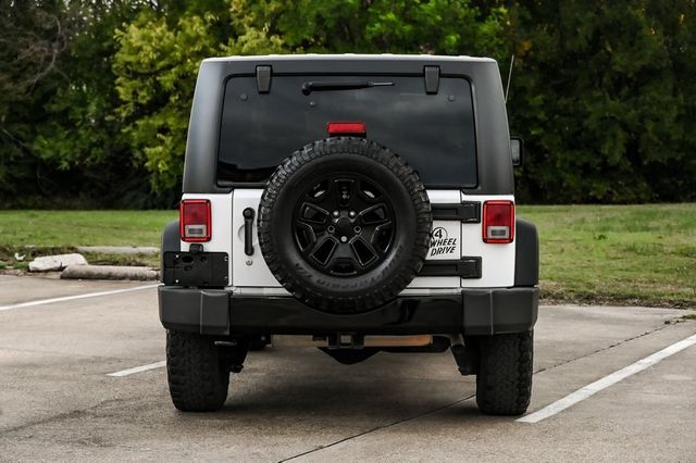 2016 Jeep Wrangler Willys Wheeler 3 Pc Hard Top Alpine Premium W/Sub 2016 Jeep Wrangler Willys Wheeler 3 Pc Hard Top Alpine Premium W/Sub