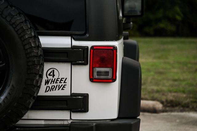 2016 Jeep Wrangler Willys Wheeler 3 Pc Hard Top Alpine Premium W/Sub 2016 Jeep Wrangler Willys Wheeler 3 Pc Hard Top Alpine Premium W/Sub