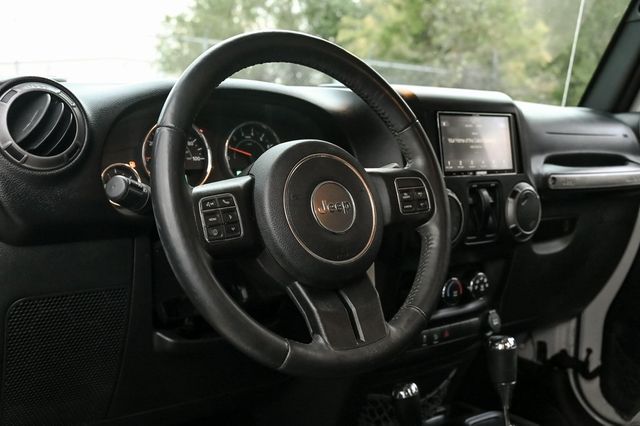 2016 Jeep Wrangler Willys Wheeler 3 Pc Hard Top Alpine Premium W/Sub 2016 Jeep Wrangler Willys Wheeler 3 Pc Hard Top Alpine Premium W/Sub