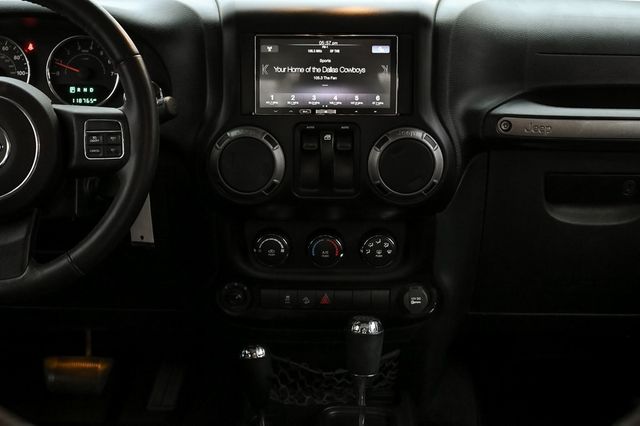 2016 Jeep Wrangler Willys Wheeler 3 Pc Hard Top Alpine Premium W/Sub 2016 Jeep Wrangler Willys Wheeler 3 Pc Hard Top Alpine Premium W/Sub