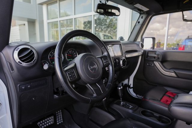 2016 Jeep Wrangler Unlimited Rubicon 4X4 / STARWOOD MOTORS 6.4L HEMI V-8 LOADED | Austin, TX | Rocky Mountain Truck Stop Austin