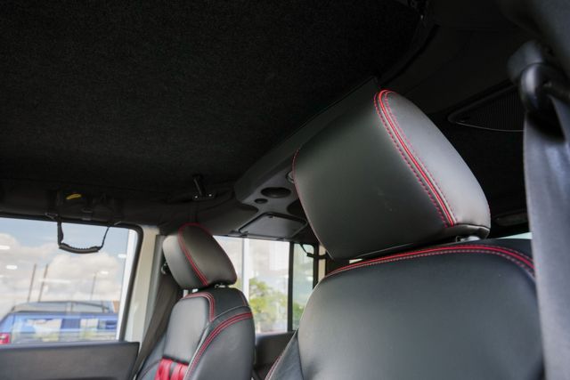 2016 Jeep Wrangler Unlimited Rubicon 4X4 / STARWOOD MOTORS 6.4L HEMI V-8 LOADED | Austin, TX | Rocky Mountain Truck Stop Austin