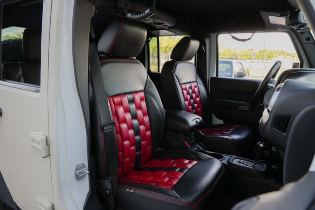 2016 Jeep Wrangler Unlimited Rubicon 4X4 / STARWOOD MOTORS 6.4L HEMI V-8 LOADED | Austin, TX | Rocky Mountain Truck Stop Austin 2016 Jeep Wrangler Unlimited Rubicon 4X4 / STARWOOD MOTORS 6.4L HEMI V-8 LOADED | Austin, TX | Rocky Mountain Truck Stop Austin