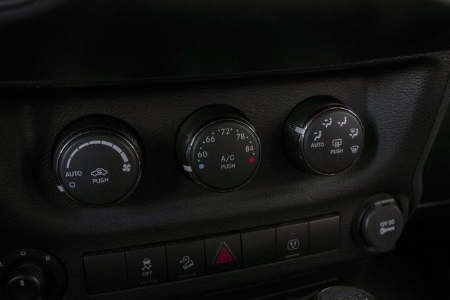 2016 Jeep Wrangler Unlimited Rubicon 4X4 / STARWOOD MOTORS 6.4L HEMI V-8 LOADED | Austin, TX | Rocky Mountain Truck Stop Austin