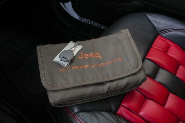 2016 Jeep Wrangler Unlimited Rubicon 4X4 / STARWOOD MOTORS 6.4L HEMI V-8 LOADED | Austin, TX | Rocky Mountain Truck Stop Austin