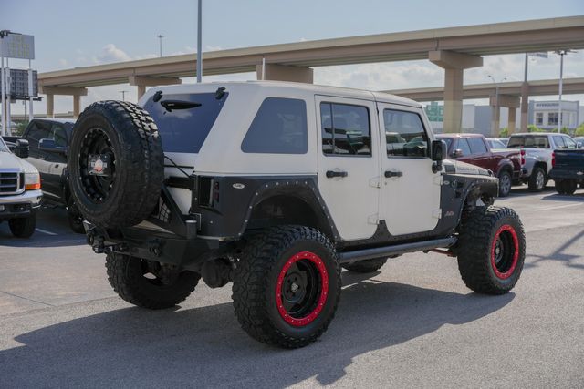 2016 Jeep Wrangler Unlimited Rubicon 4X4 / STARWOOD MOTORS 6.4L HEMI V-8 LOADED | Austin, TX | Rocky Mountain Truck Stop Austin
