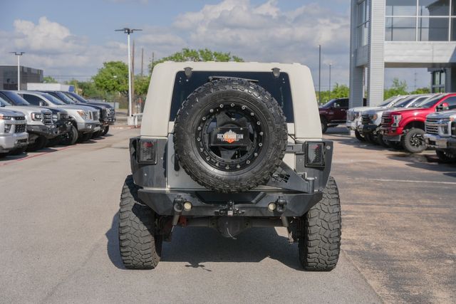 2016 Jeep Wrangler Unlimited Rubicon 4X4 / STARWOOD MOTORS 6.4L HEMI V-8 LOADED | Austin, TX | Rocky Mountain Truck Stop Austin