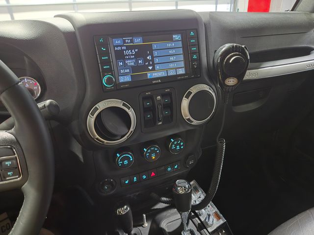 2016 Jeep Wrangler Unlimited Rubicon | Lake Forest IL | Executive Motor Carz 2016 Jeep Wrangler Unlimited Rubicon | Lake Forest IL | Executive Motor Carz