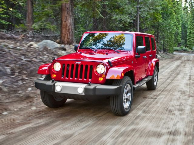 2016 Jeep Wrangler Unlimited Sahara | Naugatuck, Connecticut | A Better Way Wholesale Autos-CT