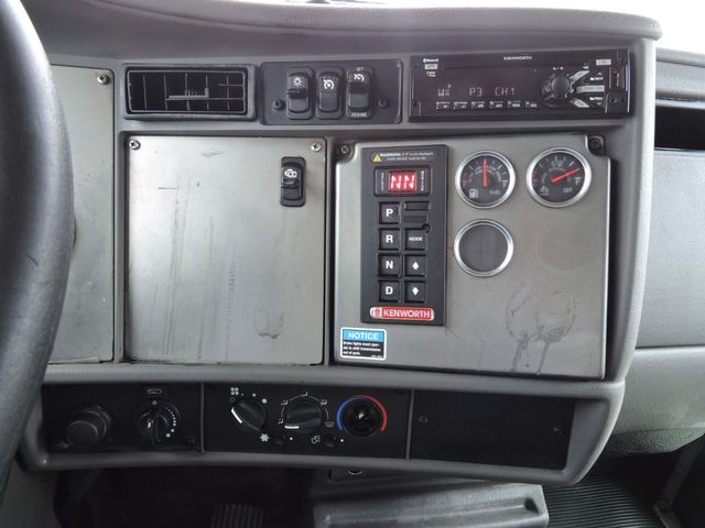 2016 Kenworth T170 Non-CDL Box Truck 