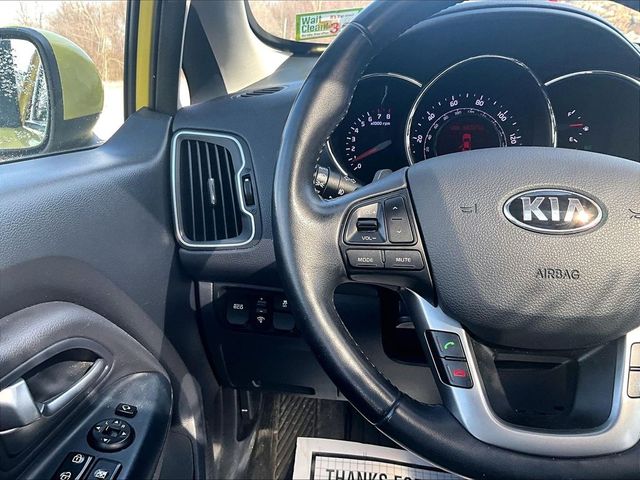 2016 Kia Rio 5-Door SX