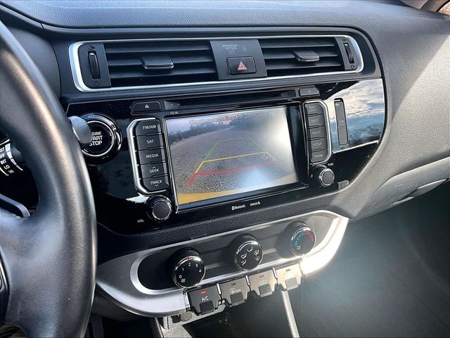 2016 Kia Rio 5-Door SX