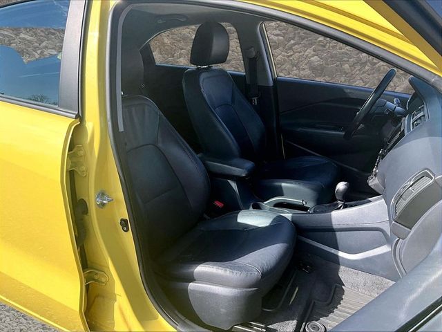 2016 Kia Rio 5-Door SX