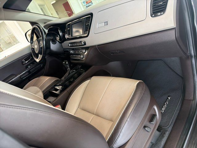 2016 Kia Sedona Limited | Rome, GA | Knight's Car Store 2016 Kia Sedona Limited | Rome, GA | Knight's Car Store