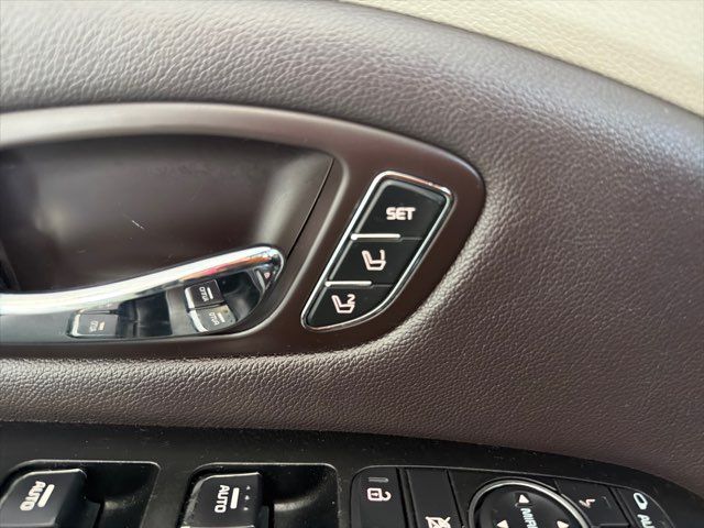 2016 Kia Sedona Limited | Rome, GA | Knight's Car Store 2016 Kia Sedona Limited | Rome, GA | Knight's Car Store