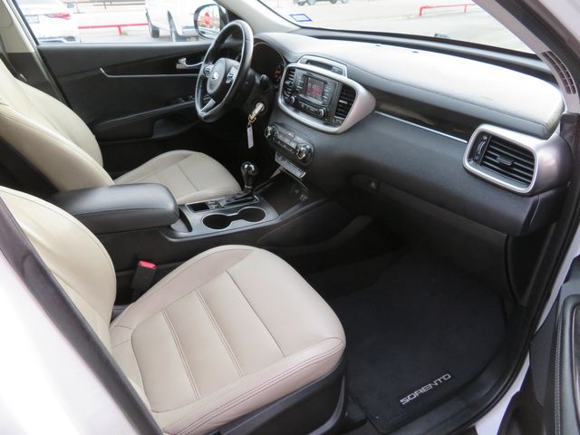 2016 Kia Sorento LX w/ Leather
