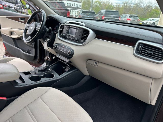 2016 Kia Sorento LX