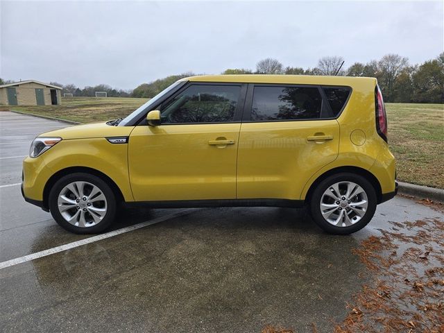 2016 Kia Soul + 2016 Kia Soul +