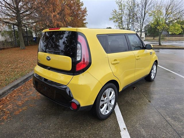 2016 Kia Soul + 2016 Kia Soul +