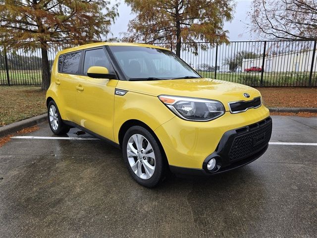 2016 Kia Soul + 2016 Kia Soul +
