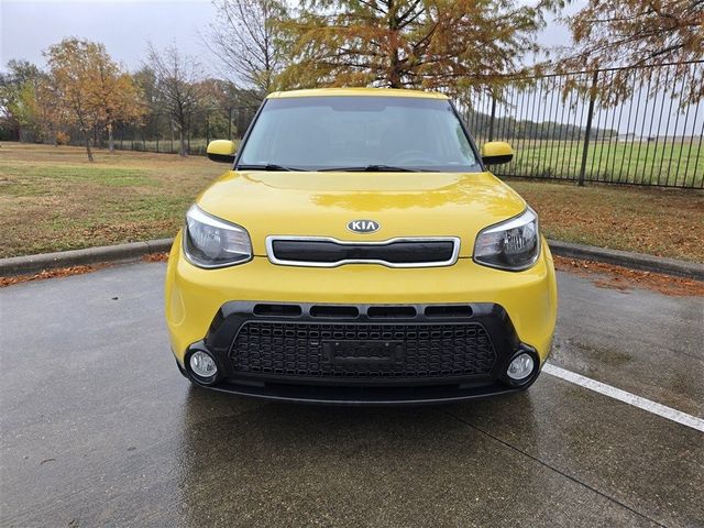2016 Kia Soul + 2016 Kia Soul +