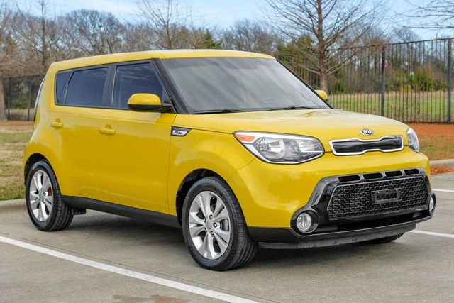 2016 Kia Soul + 2016 Kia Soul +