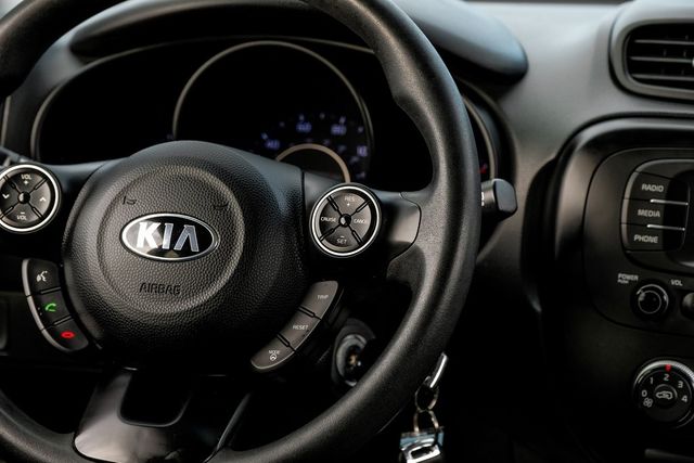 2016 Kia Soul + 2016 Kia Soul +