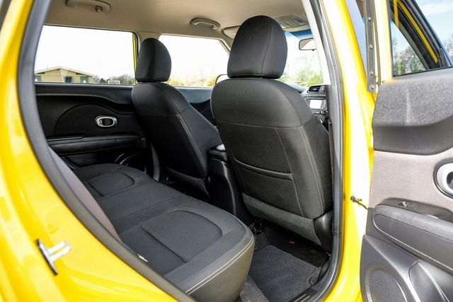 2016 Kia Soul + 2016 Kia Soul +