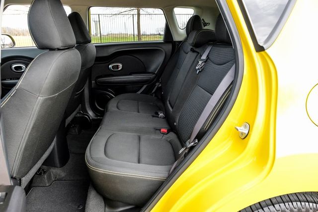 2016 Kia Soul + 2016 Kia Soul +